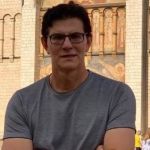 Padre Reginaldo Manzotti permanece internado após complicações de cirurgia