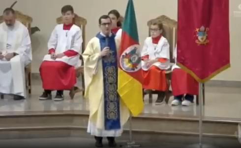 Foto mostra padre Paulo Santos, de Nova Andradina (MS)