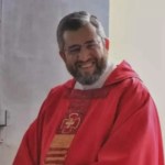 Padre é condenado a 1 ano de prisão por injúria racial contra garçom em SP