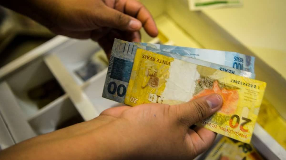Receita paga 2ª parcela de restituição do Imposto de Renda na próxima sexta-feira (30); veja calendário  