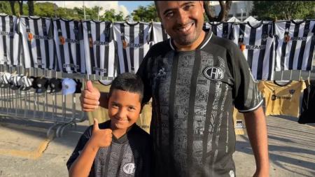 Pai e filho saíram de João Monlevade para acompanhar o Atlético no Mineirão