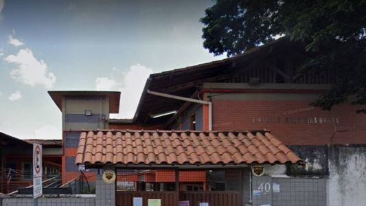 Pais de alunos de uma escola da rede municipal na região Pampulha denunciam falta de livros didáticos e problemas na entrega de uniformes