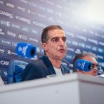 Apresentado no Fortaleza, Paiva evita comparações com Vojvoda e se diz diferente