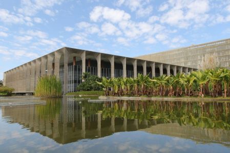 Itamaraty manifesta indignação sobre ataque no Sul do Líbano | CNN Brasil