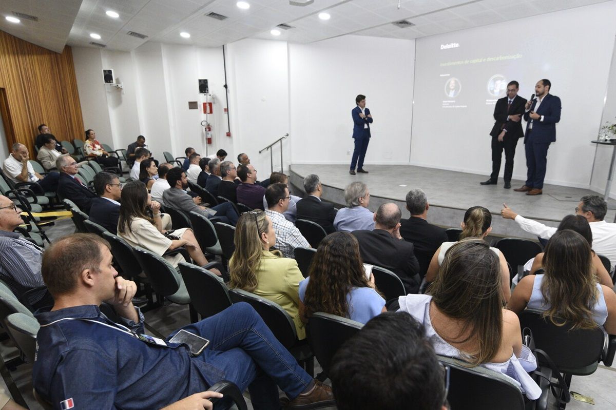 Investimentos de capital e descarbonização são temas de evento empresarial