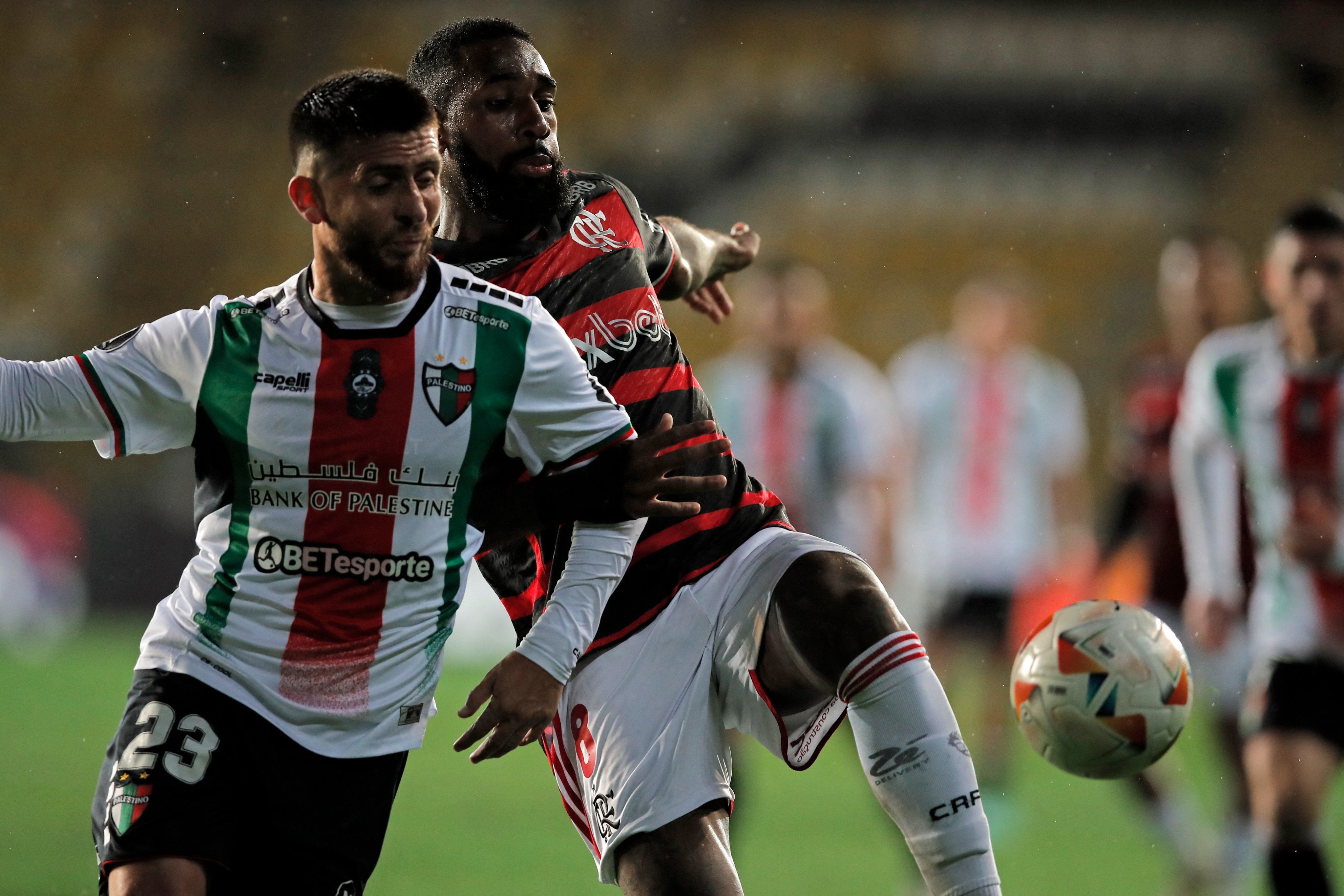 Jogadores do Flamengo admitem 'momento difícil' e pedem desculpas após derrota