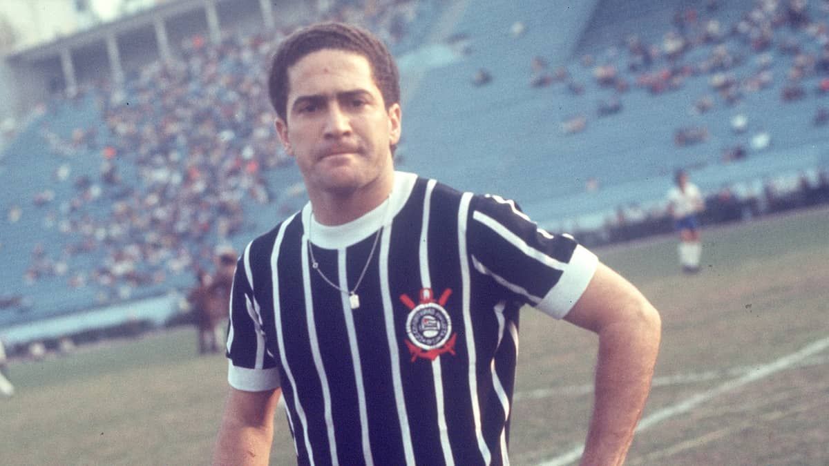 No Corinthians, Palhinha se tornou o jogador mais caro do futebol brasileiro