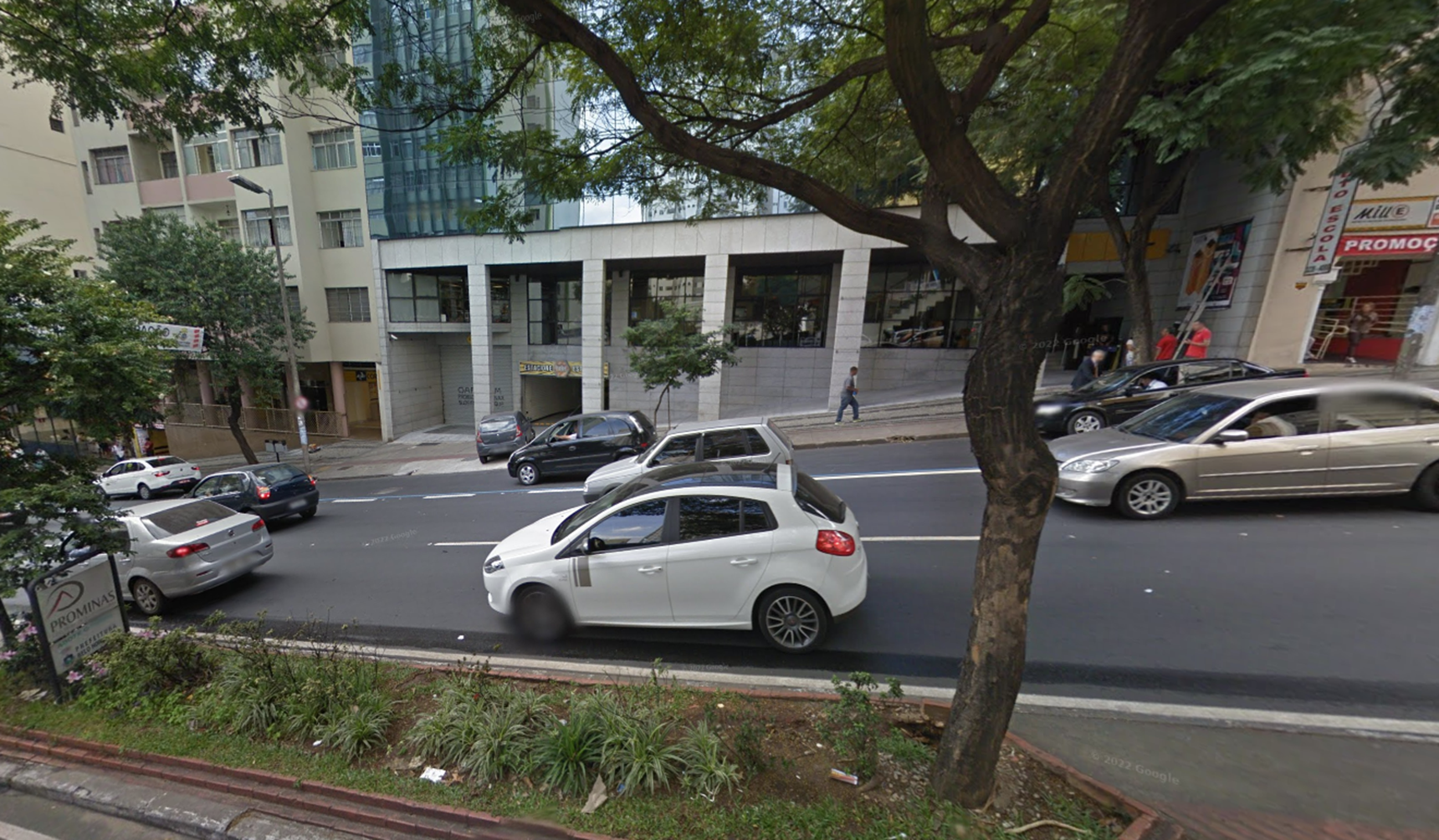 Justiça não vê extorsão em caso de flanelinhas que ameaçaram arranhar carro em BH