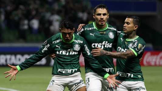 Palmeiras bate Bolívar com tranquilidade e avança em 1º na Libertadores