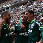 Menino, do Palmeiras, cobra Dudu por churrasco após gol na Supercopa sobre o Flamengo