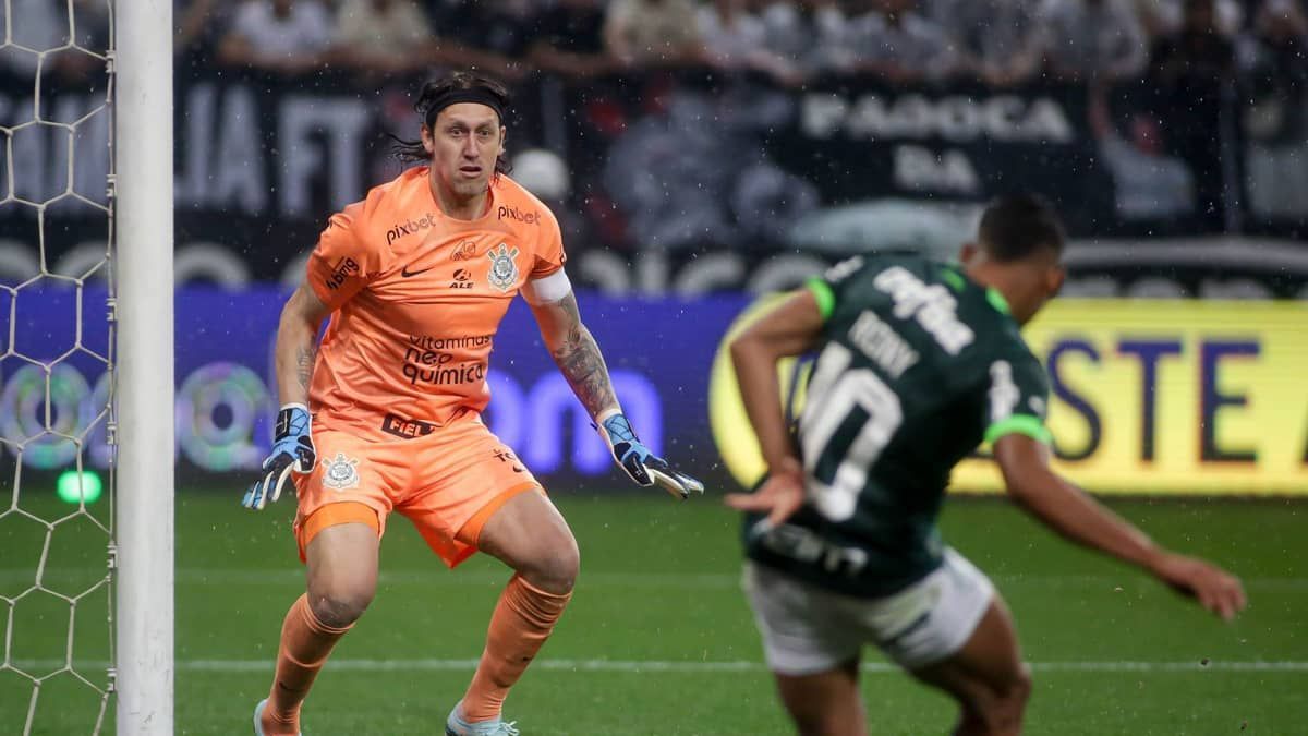Veja as escalações de Palmeiras e Corinthians pelo Brasileirão
