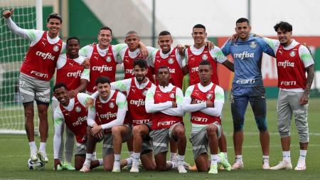 Palmeiras em treino antes da partida com o Cruzeiro