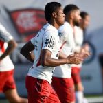 Palmeiras quer Bruno Henrique por três anos; permanência no Flamengo é incerta