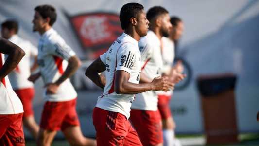 Palmeiras quer Bruno Henrique; permanência no Flamengo é incerta