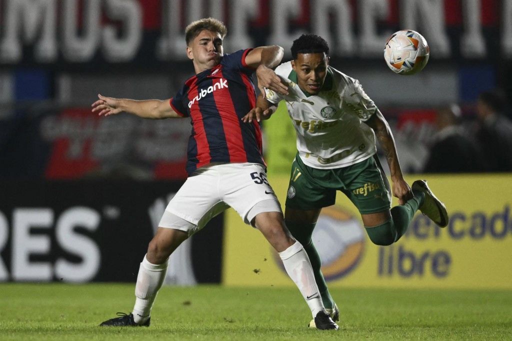 Com time reserva, Palmeiras arranca empate com San Lorenzo na estreia da Libertadores