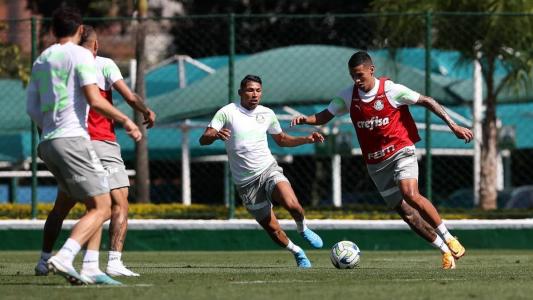 Palmeiras treina com três desfalques de olho no Cuiabá