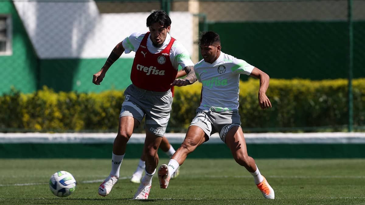 Palmeiras treina com time misto para pegar o Cuiabá