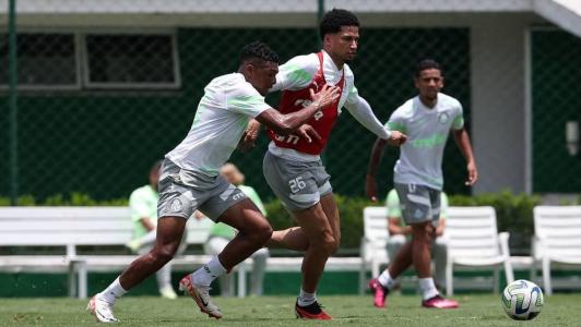 Palmeiras treina pela manhã e convocados se reapresentam de tarde