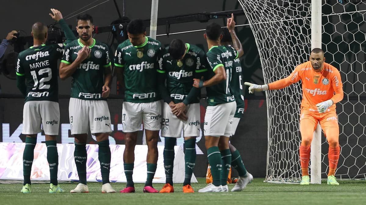 Palmeiras x RB Bragantino: prováveis escalações para o jogo do Brasileiro
