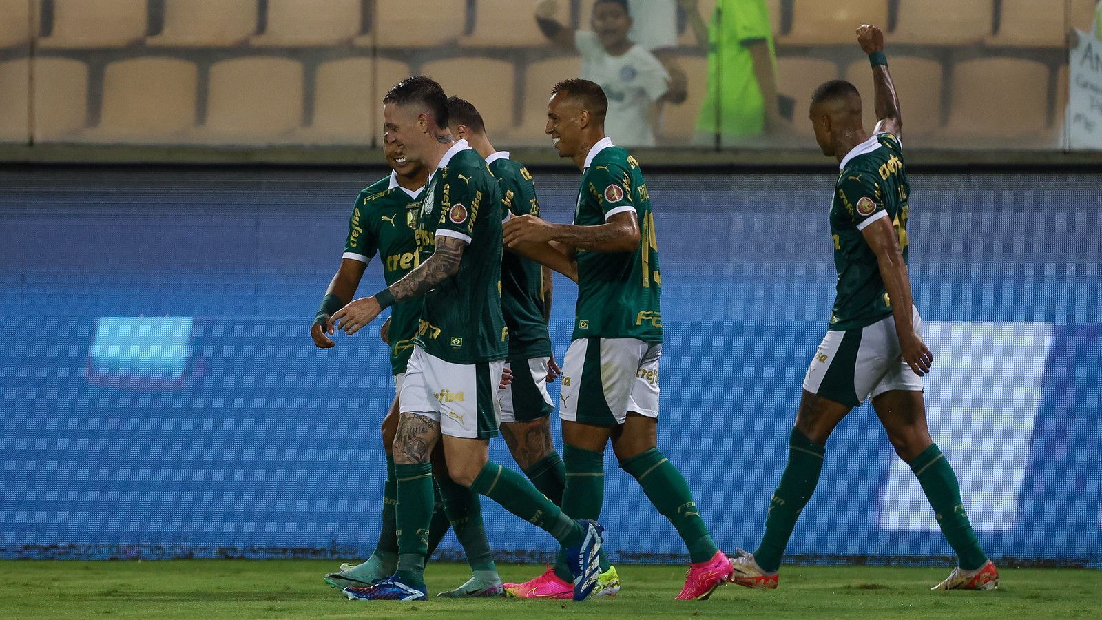 Contra Portuguesa, Palmeiras joga para assumir liderança geral do Paulistão
