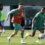 Palmeiras retoma treinos de olho no clássico com Corinthians; Paulinho inicia recuperação