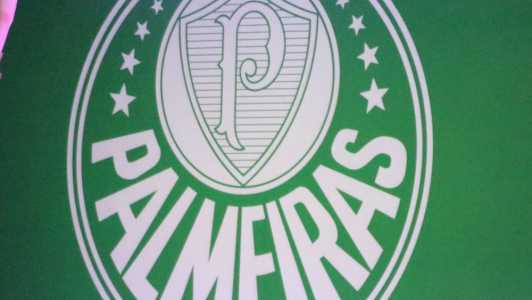 Escudo do Palmeiras na sede social do clube