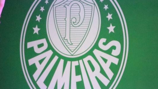 Escudo do Palmeiras na sede social do clube