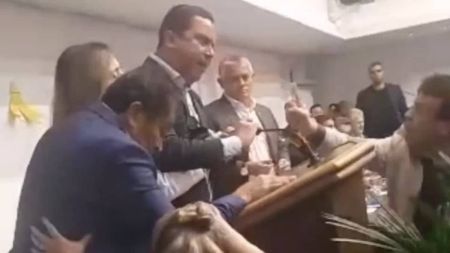 Pancadaria e confusão em audiência pública na Câmara de Taboão da Serra, em SP