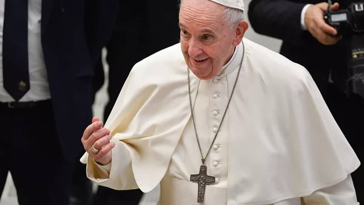 Morte do Papa Francisco: Vaticano irá promover oração do terço na tarde desta segunda (21)
