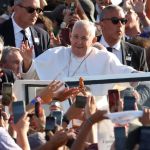 Jornada Mundial da Juventude: papa Francisco encerra evento com missa para 1,5 milhão e revela próxima sede