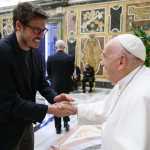 Celebridades brasileiras lamentam a morte do papa Francisco