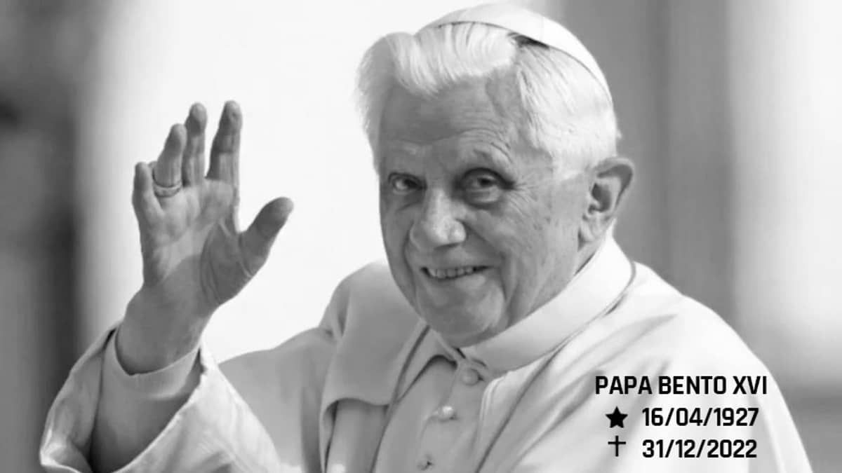 Papa emérito Bento XVI morre aos 95 anos no Vaticano