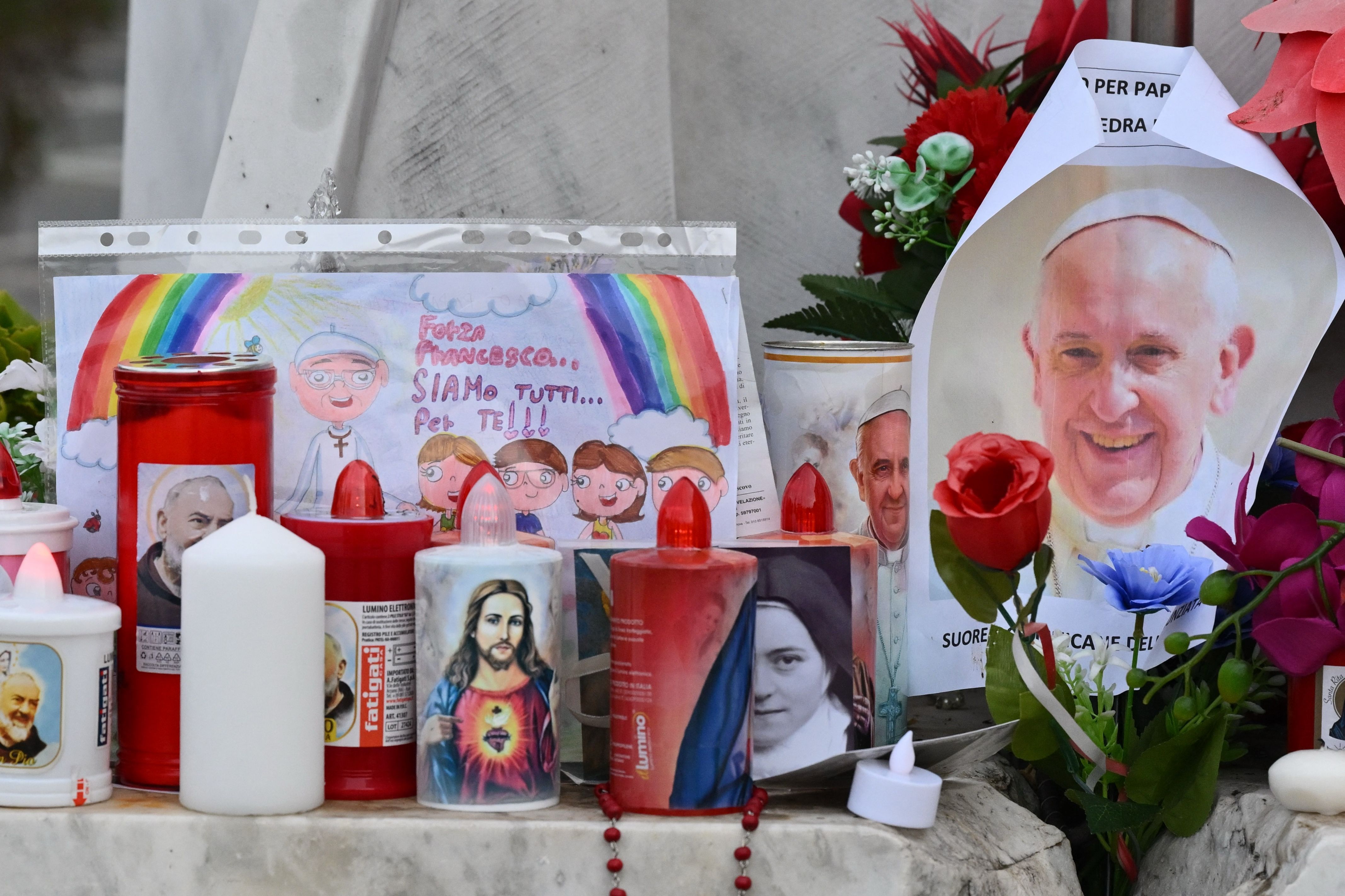 Devido à saúde do papa Francisco, cardeais farão vigília de oração no Vaticano ao vivo