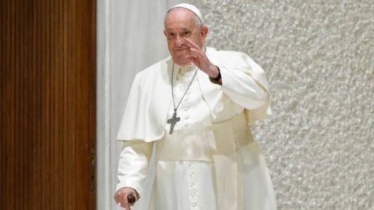 Papa Francisco celebra o Alegrus, tradicional missa de todos os domingos ao meio-dia