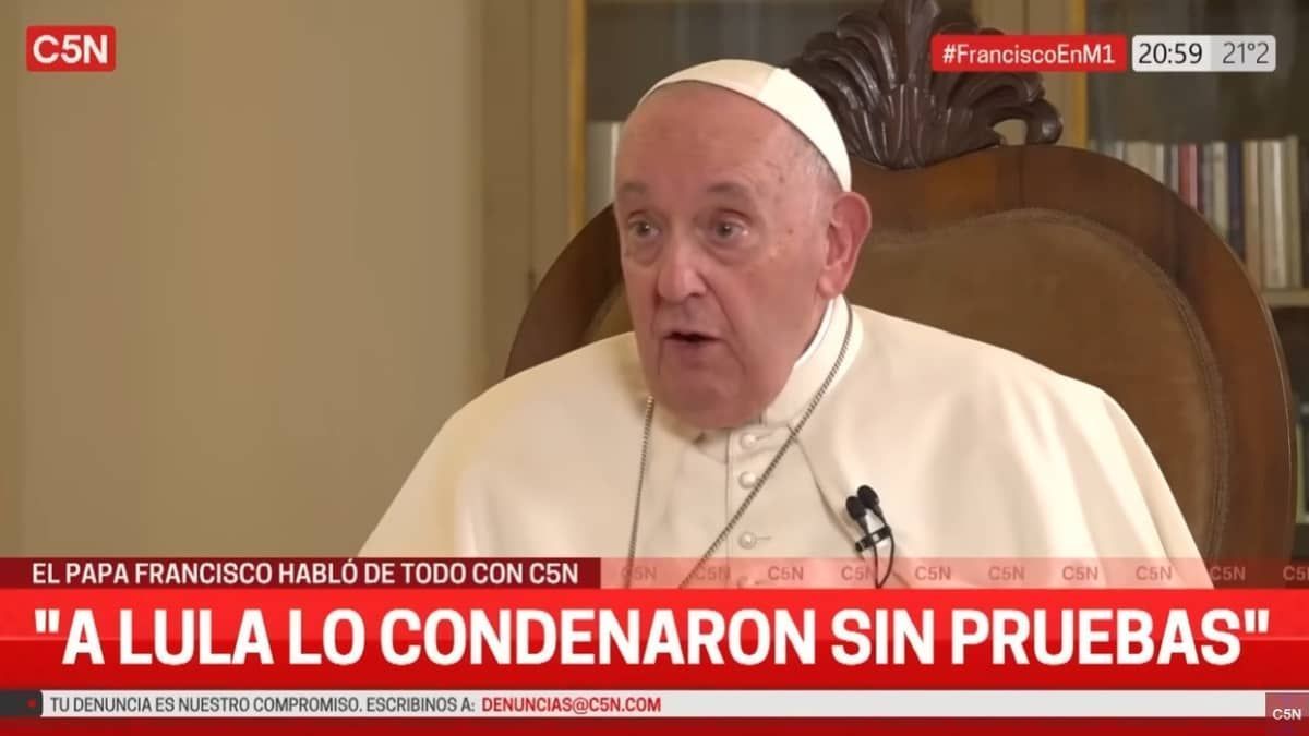 Papa Francisco diz que Lula foi preso sem provas e que Dilma tem 'mãos limpas'