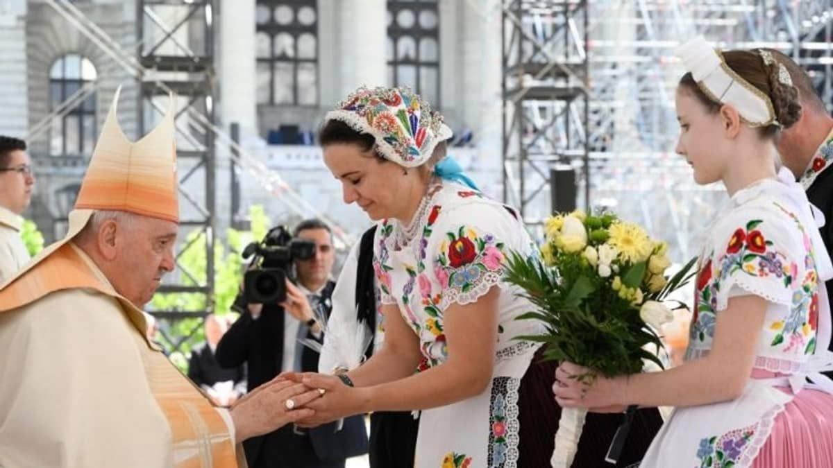 Em Budapeste, Papa Francisco pede à Hungria que receba imigrantes