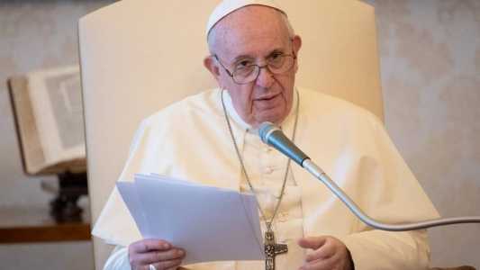 Papa Francisco pede fim de tráfico de pessoas