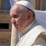 Papa Francisco tem febre e cancela agenda na manhã de sexta-feira 