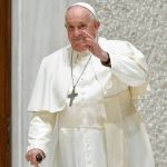 Papa Francisco deve se reunir com vítimas de pedofilia em Portugal