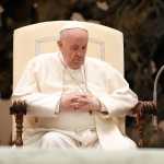Traslado do corpo do Papa Francisco para a Basílica de São Pedro acontece nesta quarta (23); entenda