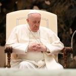 Apoio de peso: somadas, cartas a Papa Francisco durante internação pesam 150 kg