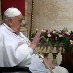 Papa Francisco fez breve aparição no Domingo de Páscoa um dia antes de morrer