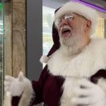 Papai Noel tem agenda lotada e pode futurar até R$ 30 mil no Natal