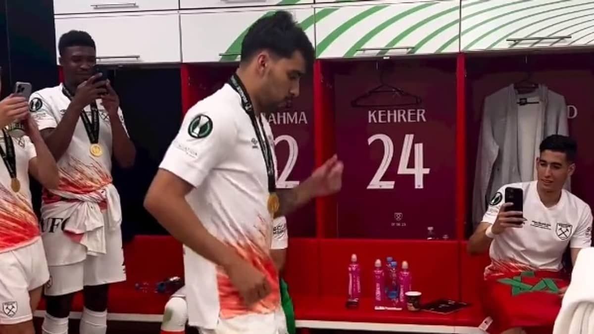 Lucas Paquetá contagia vestiário com dança após título do West Ham