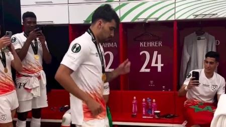 Paquetá dançou ao som de 'Jogadinha do Paquetá' no vestiário do West Ham