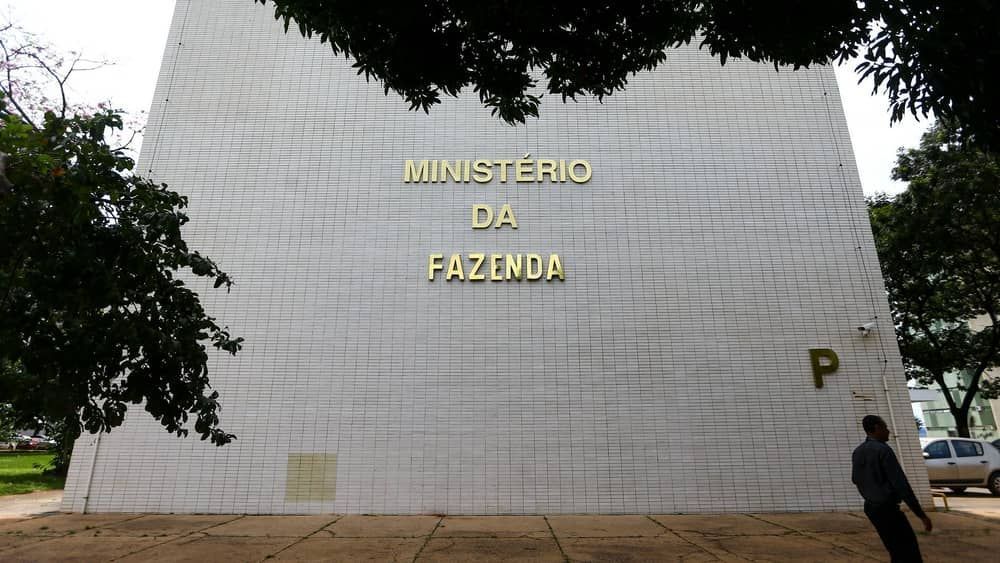 Governo reduz para 3% estimativa de crescimento da economia em 2023