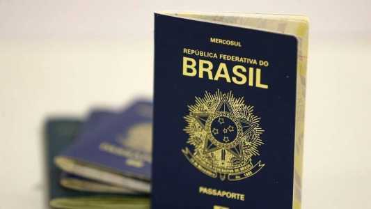 Para emitir um passaporte, é preciso pagar uma taxa de R$ 257,25