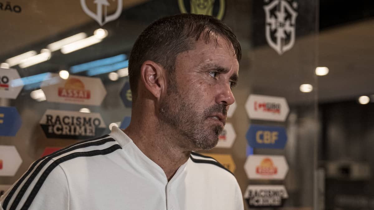 O Galo sabia onde estava se metendo!