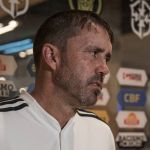 O Galo sabia onde estava se metendo!