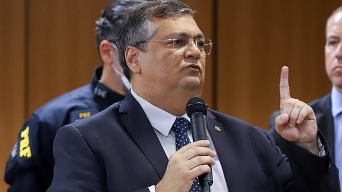 STJ nega liminar para obrigar Flávio Dino a entregar imagens de ministério no 8 de janeiro